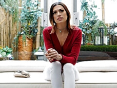 Culo grande, Verga grande, Tetas grandes, Morena, Estilo perrito, Cabello corto, Flaco, Adolescente