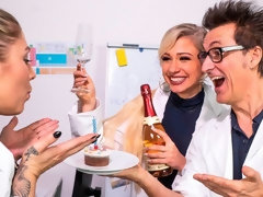 Blonde, Médecin, Doigter, Béant, Talons, Mère que j'aimerais baiser, Solo, Dénudage