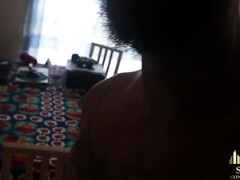 Nana, Sucer une bite, Dingue, Fille latino, Mamelons, Petite femme, Rugueux, Nénés