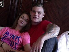 Schlafzimmer, Grosser schwanz, Blasen, Hundestellung, Flexibel, Natürlichen titten, Jungendliche (18+), Titten