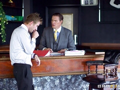 Britisch, Braunhaarige, Kleid, Absätze, Erotischer film, Tätowierung