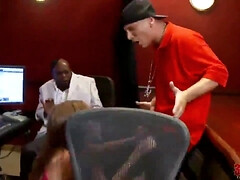 Grosse titten, Vollbusig, Handjob, Natürlichen titten, Pornostars, Rotschopf, Flotter dreier, Titten