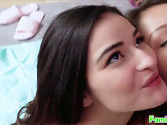 Club, Pareja, Papá, Orgasmo, Pequeña, Tabú