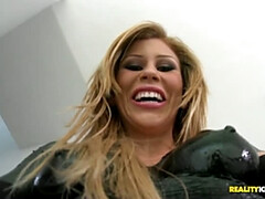 Rubia, Látex, Sexo soft, Solo, Calientapollas, Adolescente