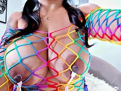 Nana, Gros seins, Nénés