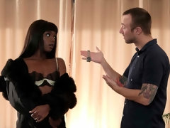 Noire, Sucer une bite, Noir ébène, Hard, Interracial, Maigrichonne, Jarretelles, Adolescente