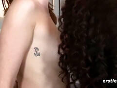 Blasen, Braunhaarige, Süss, Kehlenfick, Hd, Natürlich, Nippel, Tätowierung