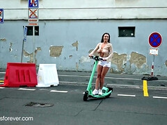 18 летние, Жопа, Большие сиськи, На публике, Киски, Молоденькие, Сиськи, Влажная