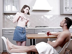 Blasen, Braunhaarige, Hundestellung, Natürlichen titten, Zierlich, Dürr, Jungendliche (18+), Titten