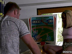 Большой член, Черные, Минет, Черненькие, Сперма на лице, Затыкание рта, Крошечные, Молоденькие