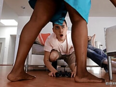 Badkamer, Grote kont, Grote mammen, Pijpbeurt, Bruinharig, Zwart, Interraciaal, Moeder die ik wil neuken