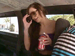 Leie, Blasen, Braunhaarige, Bus, Geld, Realität, Jungendliche (18+), Hure