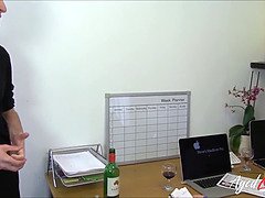 Rondborstig, Omie, Masturbatie, Rijpe lesbienne, Moeder, Kut duiken, Schreeuwen, Trio