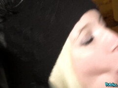 Blonde, Sucer une bite, Tchèque, Argent, De plein air, Pov, Public, Voyeur