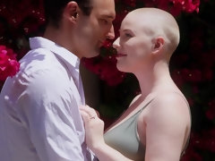 Tetas grandes, Mamada, Pajear, Lencería, Madres para coger, Afeitado