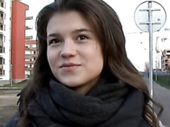 Leie, Blasen, Braunhaarige, Kleid, Handjob, Rasiert, Jungendliche (18+)