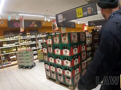 LAW4k. Chick steals just shampoo but she should nail