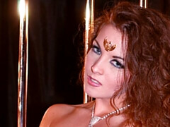 In den arsch, Grosser schwanz, Grosse titten, Blasen, Hundestellung, Doppelpenetration, Hardcore, Dürr