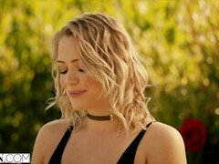 Grote mammen, Blond, Lul, Sperma in gezicht, Pools, Openbaar, Rijden, Trio