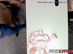 Grosser arsch, Grosse titten, Hochschule, Hd, Jeans, Natürlichen titten, Büro, Titten