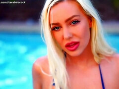 Gros cul, Gros seins, Bikini, Blonde, Plantureuse, De plein air, Piscine, Solo