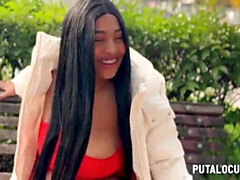 Arsch, Schönheit, Braunhaarige, Sperma im mund, Hundestellung, Küssen, Latina, Reif