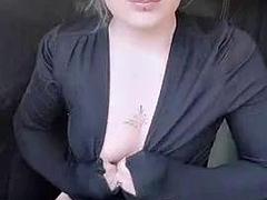 Rubia, Coche, Fetiche, Lencería, Madres para coger, Público, Solo, Juguetes