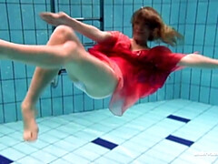 茶髪の, 女, プール, 剃毛, 一人, 締まりの良い, オッパイの, 水中