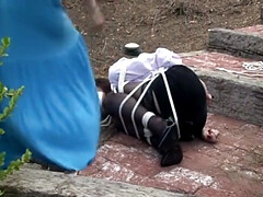 Садо мазо, Красивые, Блондинки, Бондаж, Брюнетки, Каблуки, Лесбиянка, На природе