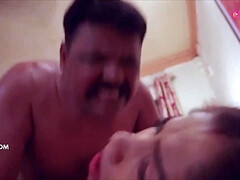 Enthousiasteling, Grote mammen, Rondborstig, Sperma shot, Huisgemaakt, Indisch, Natuurlijke tieten, Tieten likken