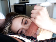 Blondine, Blasen, Hundestellung, Aufs gesicht abspritzen, Hd, Lecken, Natürlichen titten, Muschi