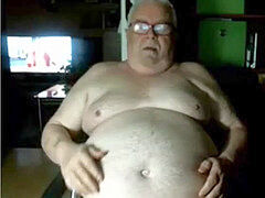 grandpa play on webcam