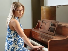 ブロンド, フェラチオ, バック, 手コキする, なめる, オマンコ, ティーン, オッパイの