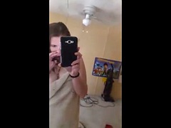 Enthousiasteling, Grote mammen, Vingeren, Interraciaal, Tieten likken