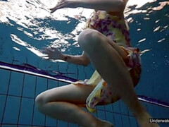 18, 指いじり, Hd, オナニー, 公共, 一人, 締まりの良い, 水中