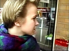 Enthousiasteling, Grote mammen, Vingeren, Harig, Masturbatie, Rijpe lesbienne, Speelgoed, Oud