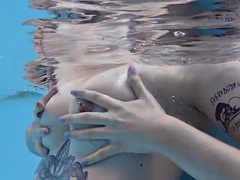 美女, ハードコア, オナニー, アウトドア, 公共, スポーツ, タトゥー, ティーン