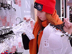 18 ans, Sucer une bite, Allemand, Branlette thaïlandaise, De plein air, Public, Rousse roux, Adolescente