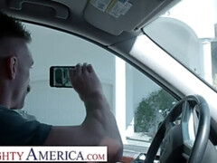 Americano, Culo grande, Tetas grandes, Mamada, Semen en la boca, Sexo duro, Hd, Afeitado