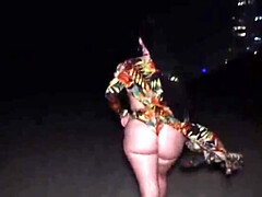 Cul, Gros seins, Sucer une bite, Faciale, Interracial, Monstre, Pute, Mouillée