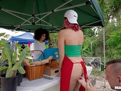 デカパイ, フェラチオ, チン, 顔射, 異人種間, ジーンズ, 自然山雀, アウトドア