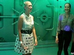 18 летние, Жопа, Сумасшедшие, Ласковые ручки, Секс без цензуры, Обнаженные, Оргии, Киски