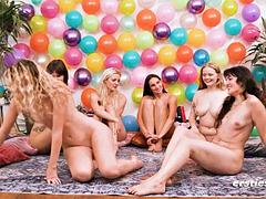 素人, 美女, ブロンド, レズビアン, なめる, 淫乱熟女, オージー, パーティ