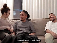 Enthousiasteling, Pijpbeurt, Vriendje, Gevangen, Man die toekijkt, Sperma shot, Vies praten, Interraciaal