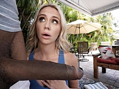 Gros cul, Grosse bite, Gros seins, Blonde, Sucer une bite, En levrette, Nénés