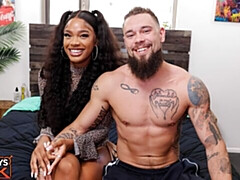 Grote kont, Grote lul, Grote mammen, Pijpbeurt, Hondjeshouding, Zwart, Mager, Tiener