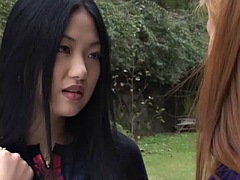 Blondine, Fesselspiele