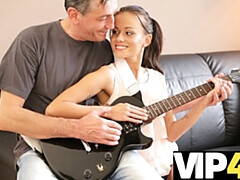 18 летние, Минет, Брюнетки, Папочка, Бритые, Тощие, Молоденькие, Сиськи