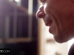 デカパイ, フェラチオ, 茶髪の, 顔射, なめる, ポルノスター, お仕置き, 馬乗り