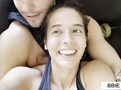 18 jaar, Grote kont, Grote lul, Pijpbeurt, Likken, Masturbatie, Douche, Mager